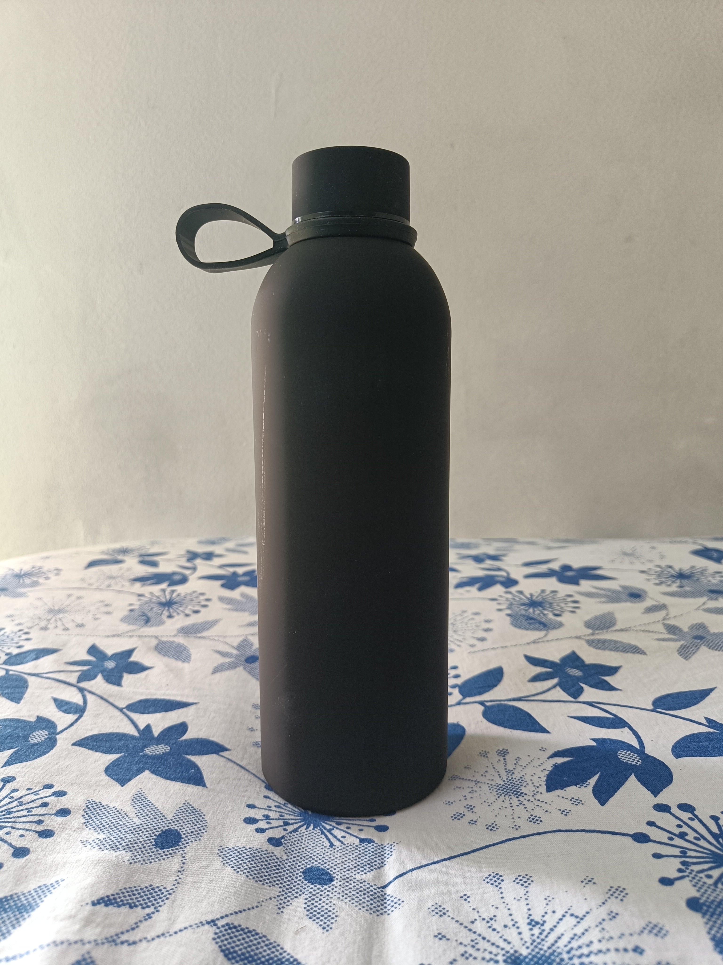 Stainless Steel Water Bottle Silicone Handle Reusable