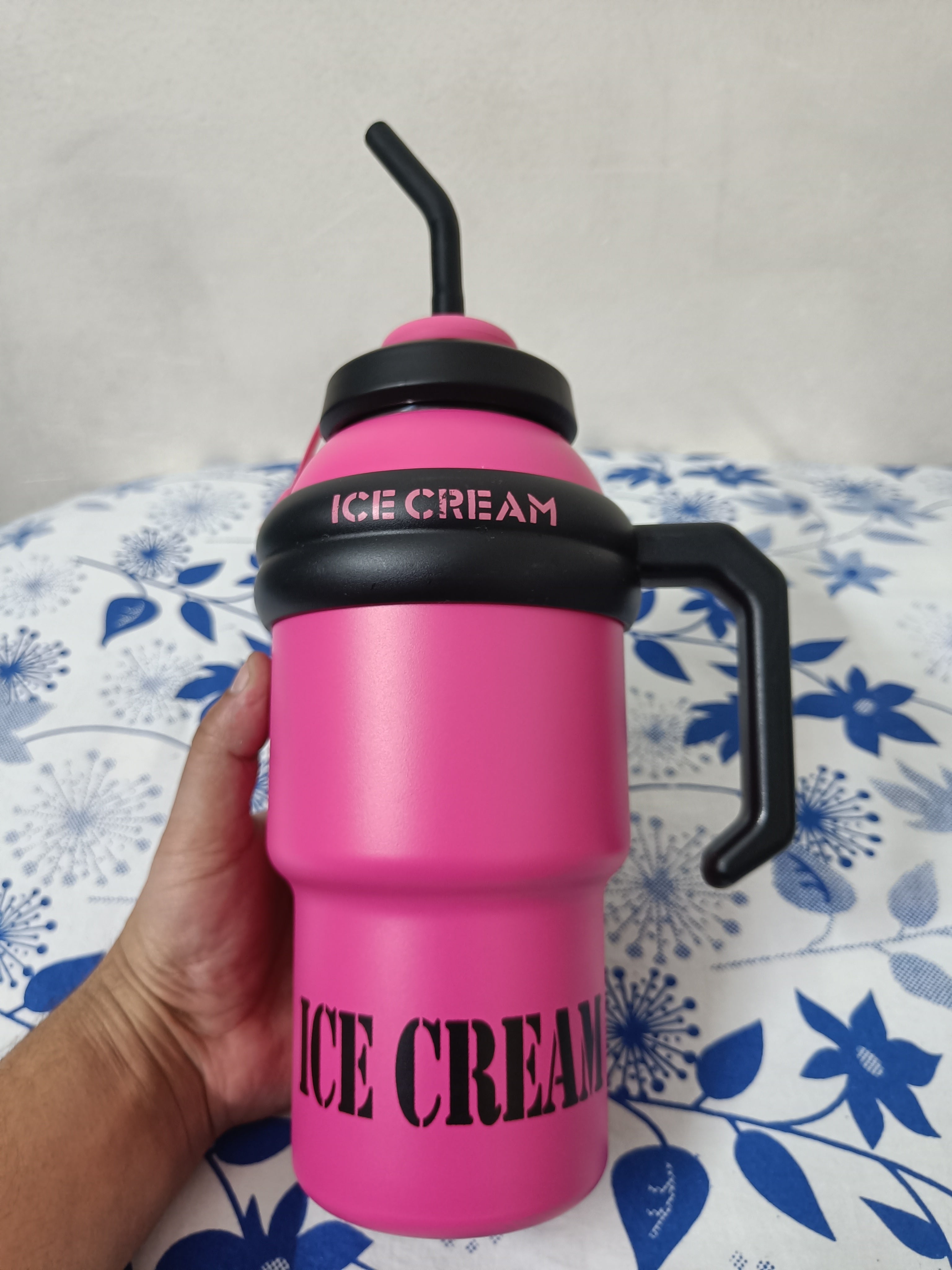 Ice-Cream Stainless Steel Bottle (1000ML)