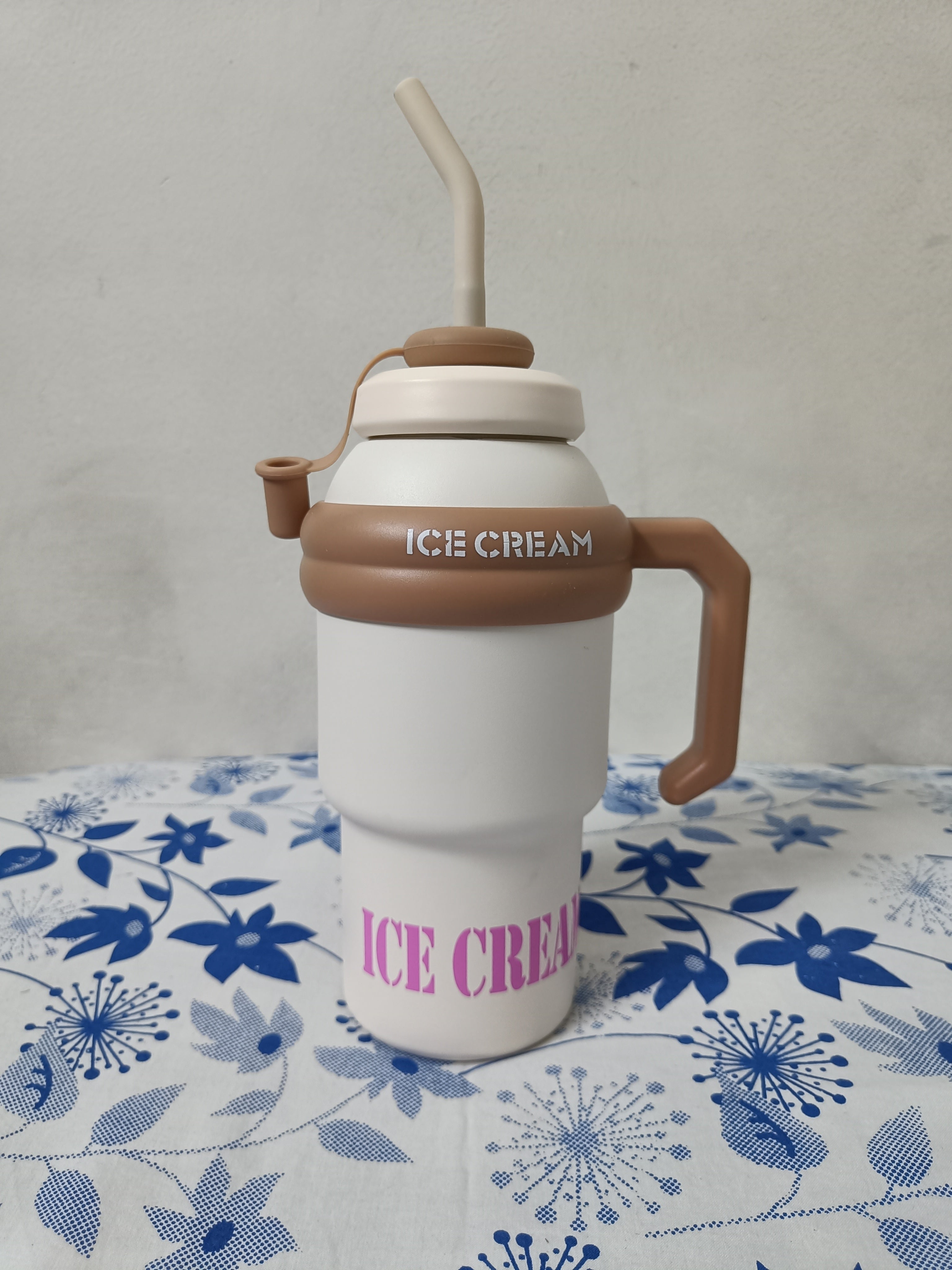 Ice-Cream Stainless Steel Bottle (1000ML)